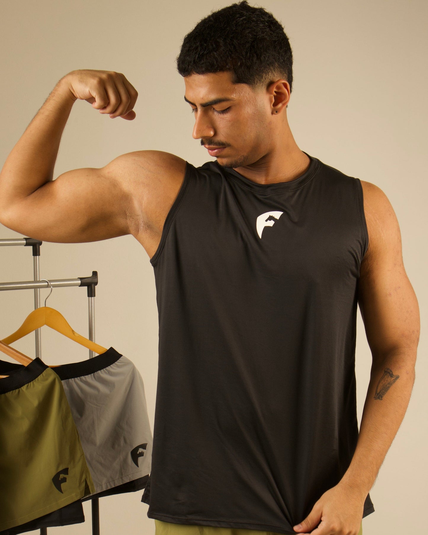 Limit Pusher Tank Obsidian Black